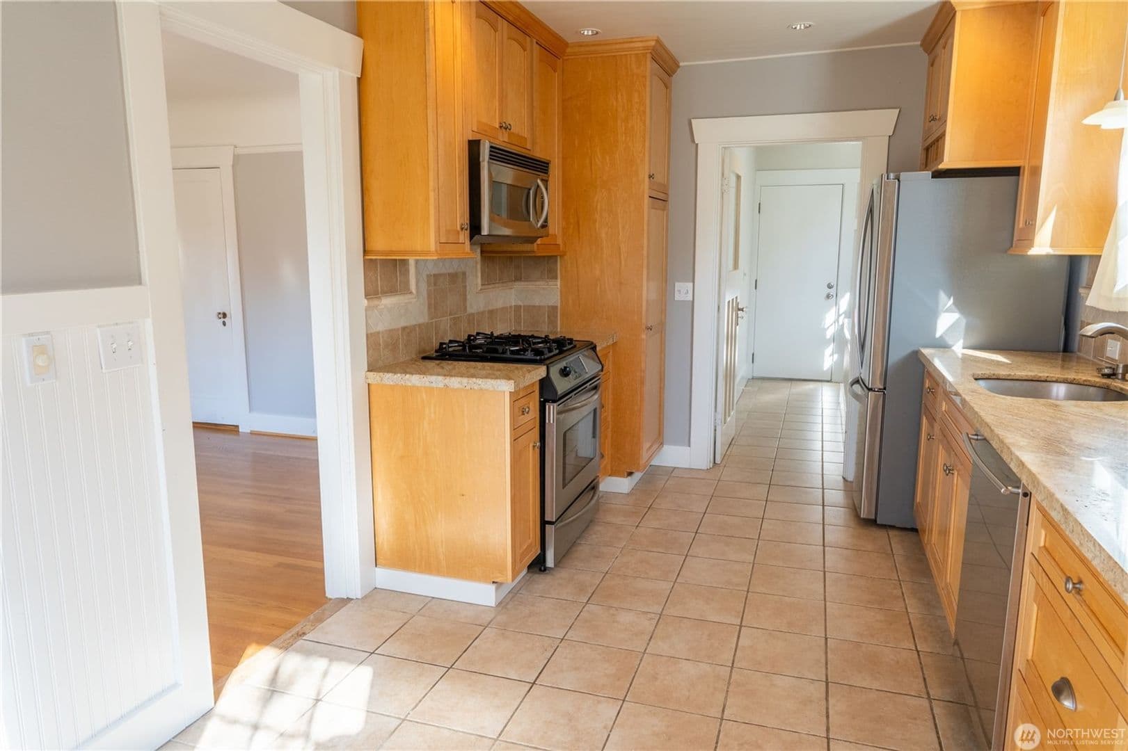 Seattle House: 6910 37th Ave SW
