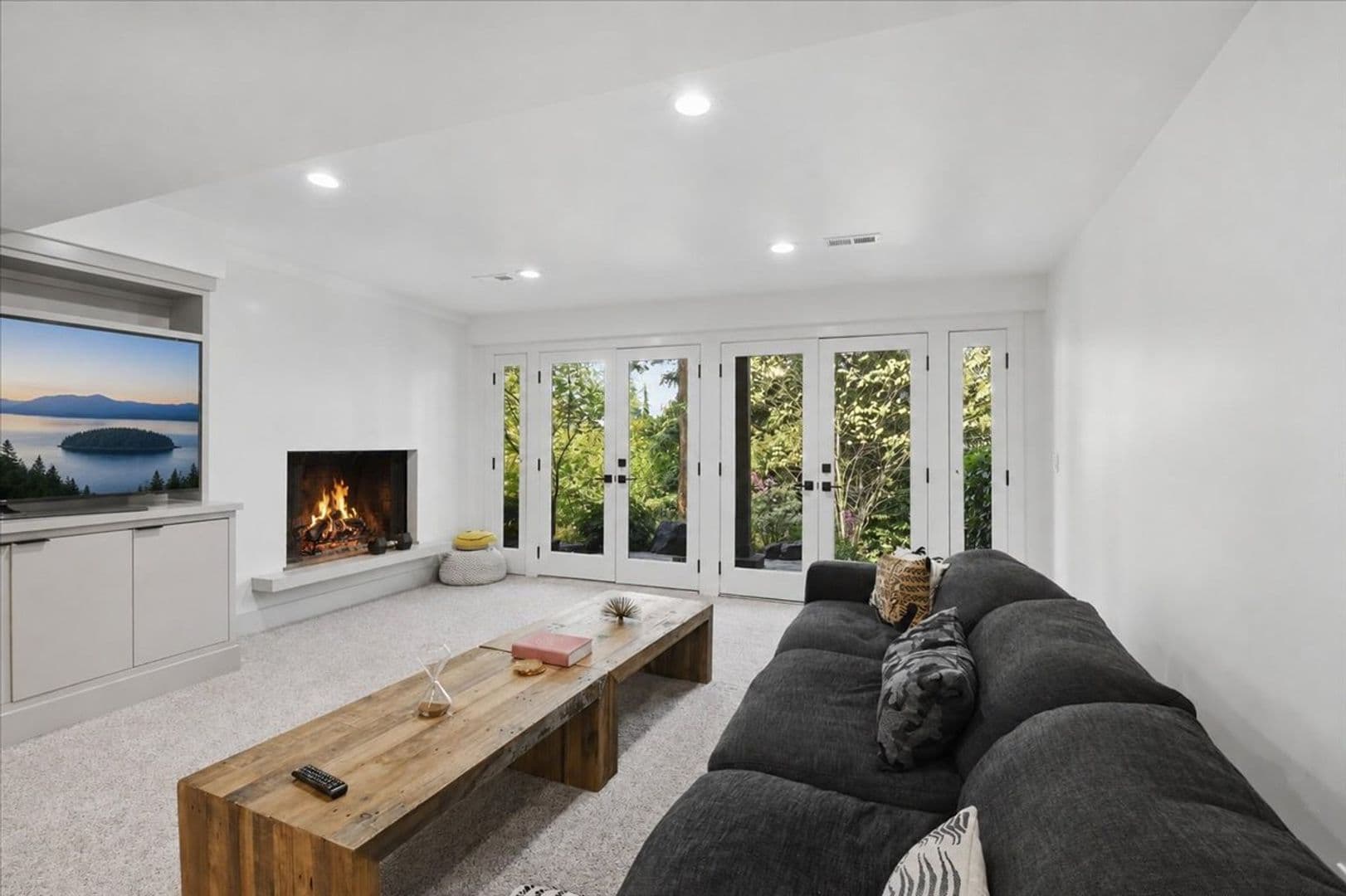 Medina House: 631 84th Avenue NE