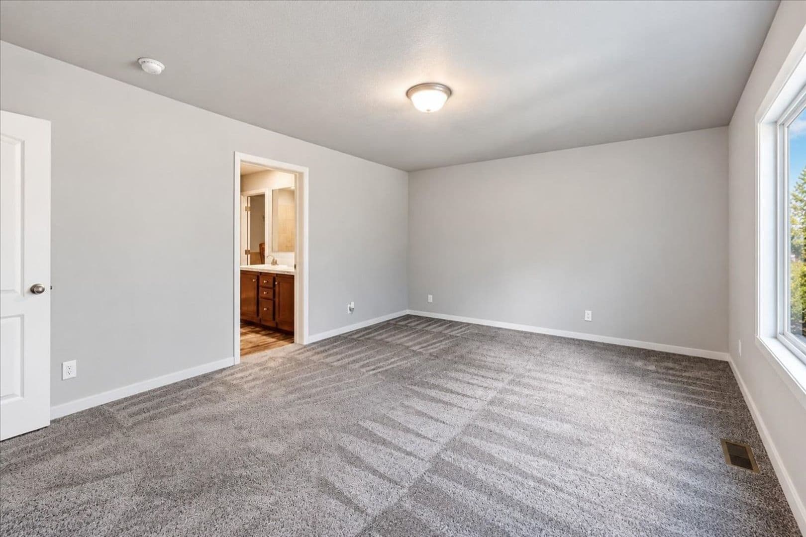 Granite Falls House: 13012 View Place