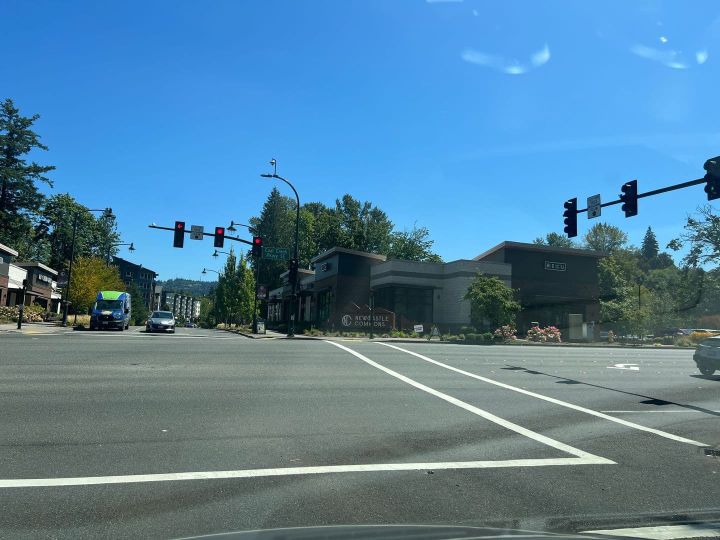 Bellevue House: 6817 129th Pl SE