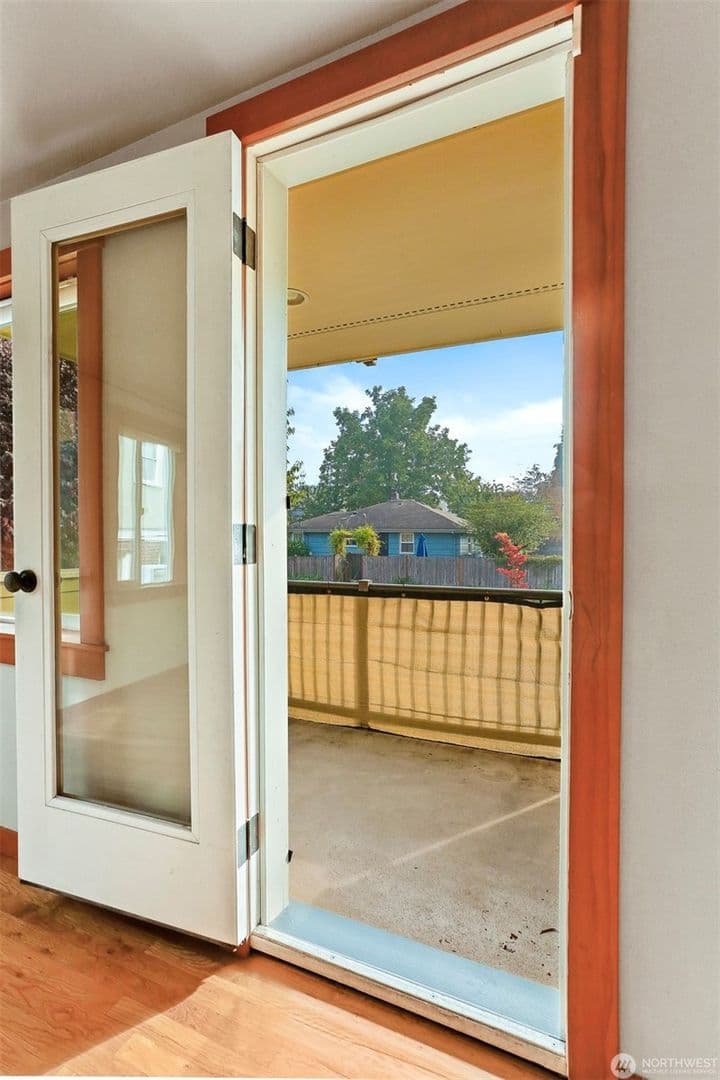 Seattle Townhome: 900 SW Elmgrove St
