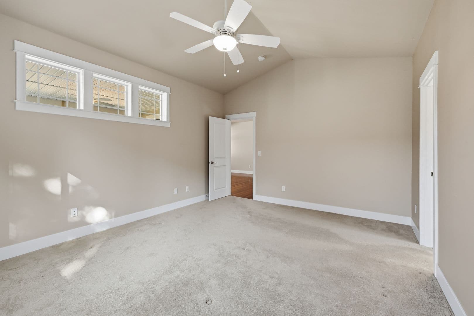 Snoqualmie House: 9329 Hebner Avenue SE