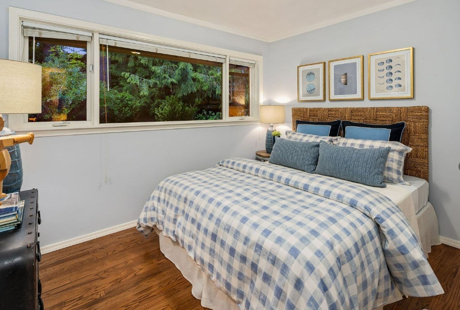 Medina House: 2647 80th Ave NE