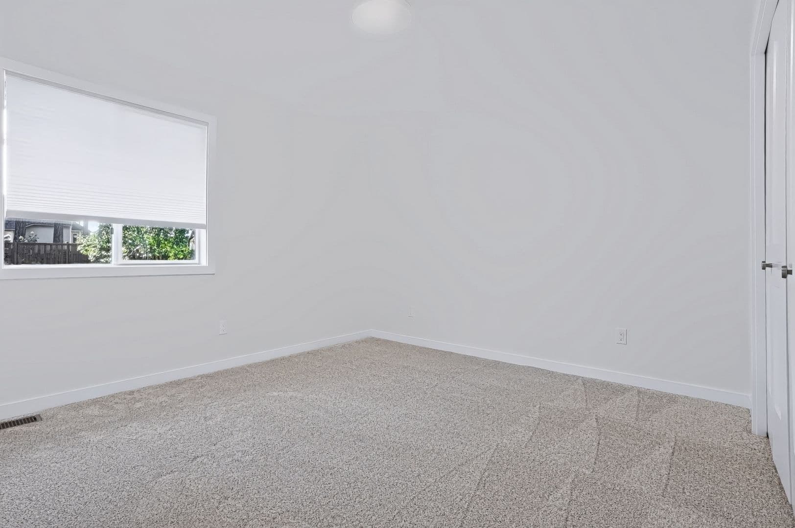 Kirkland House: 10418 114th Place NE
