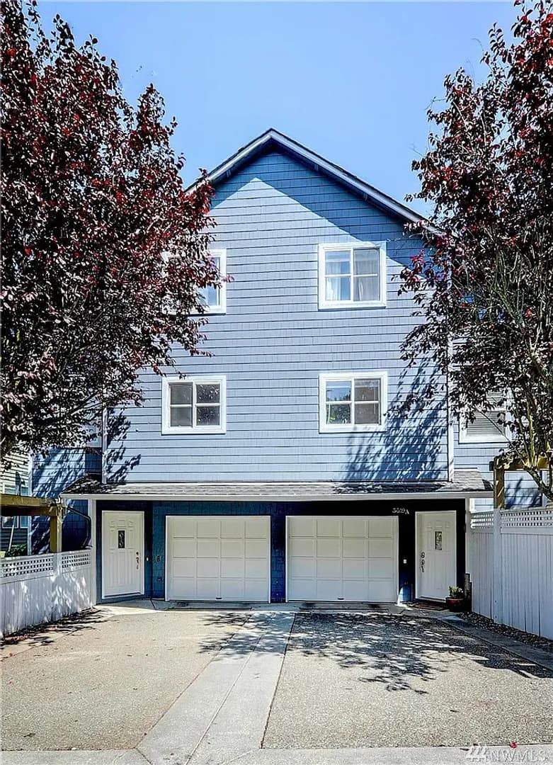 Seattle Townhome: 3619 22nd Ave W #B