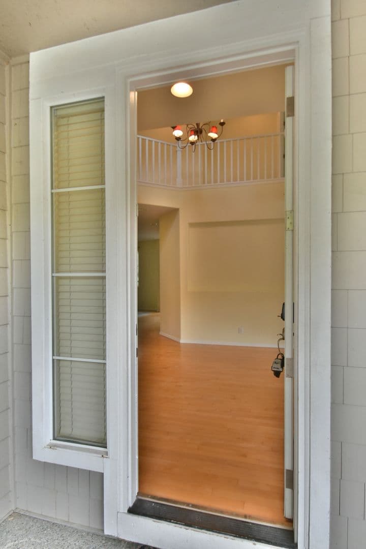Snohomish House: 12825 68th Avenue SE