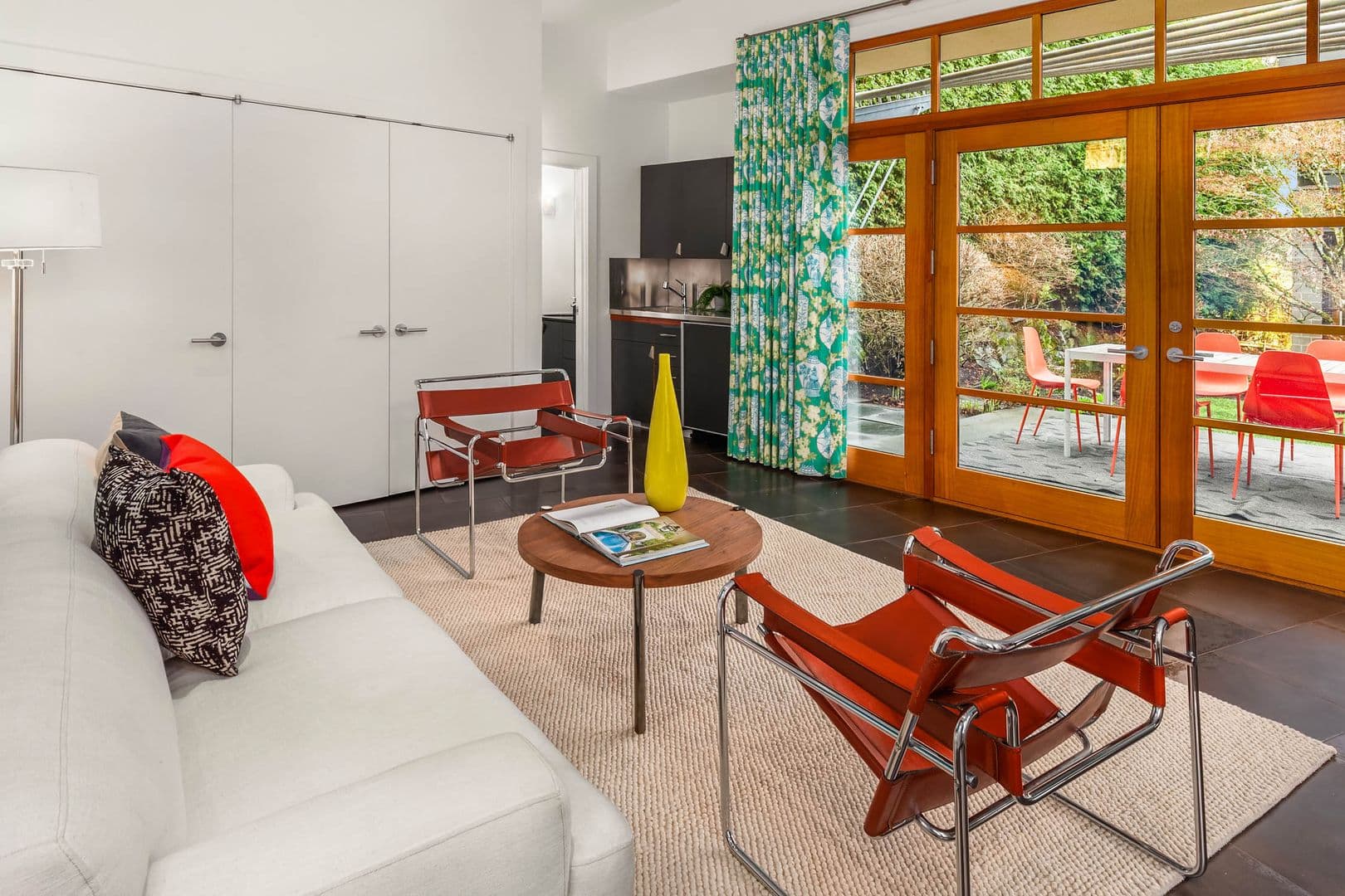 Yarrow Point House: 4218 92nd Avenue NE