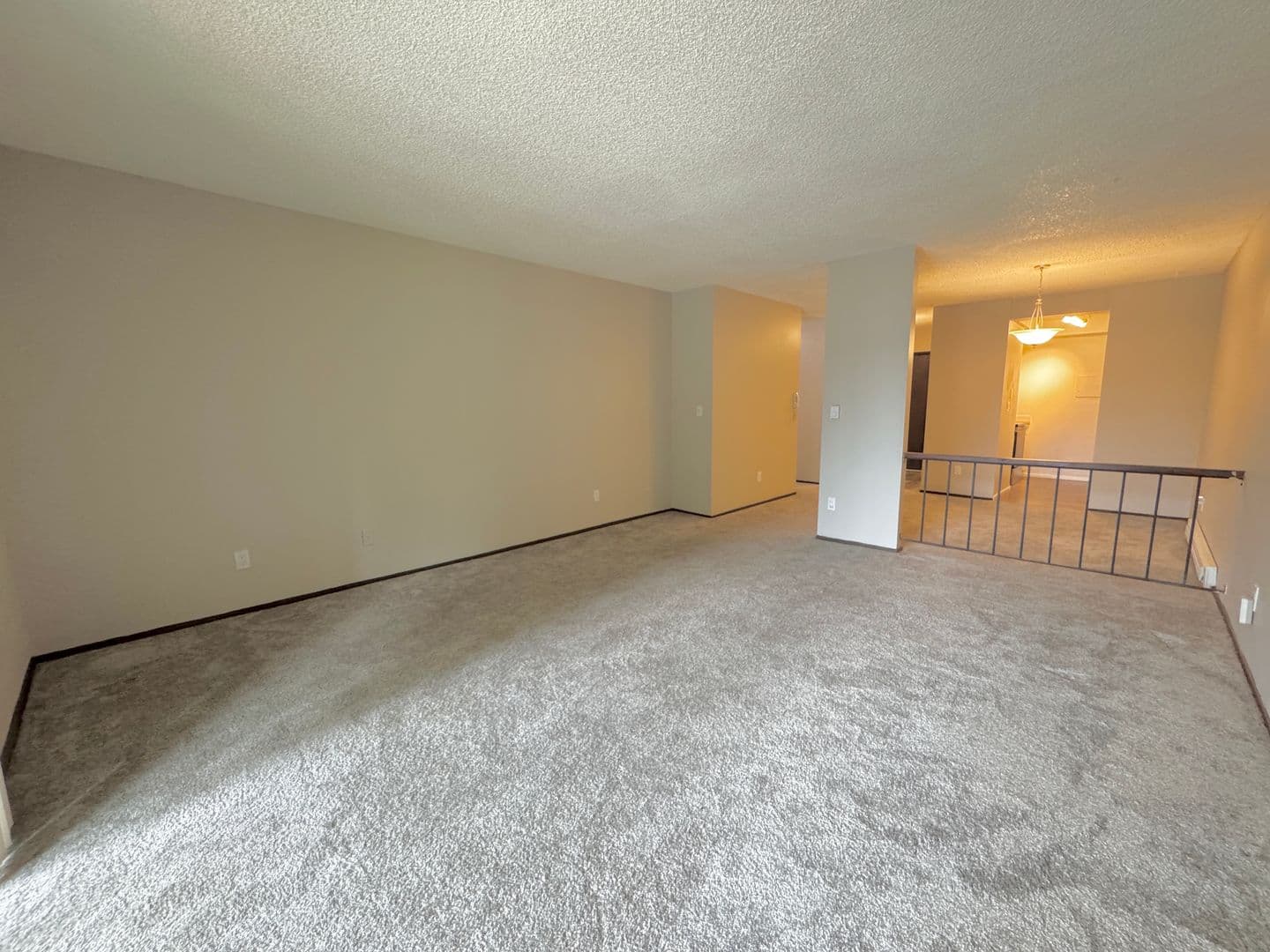 Bellevue Condo: 14620 NE 32nd Street #F17