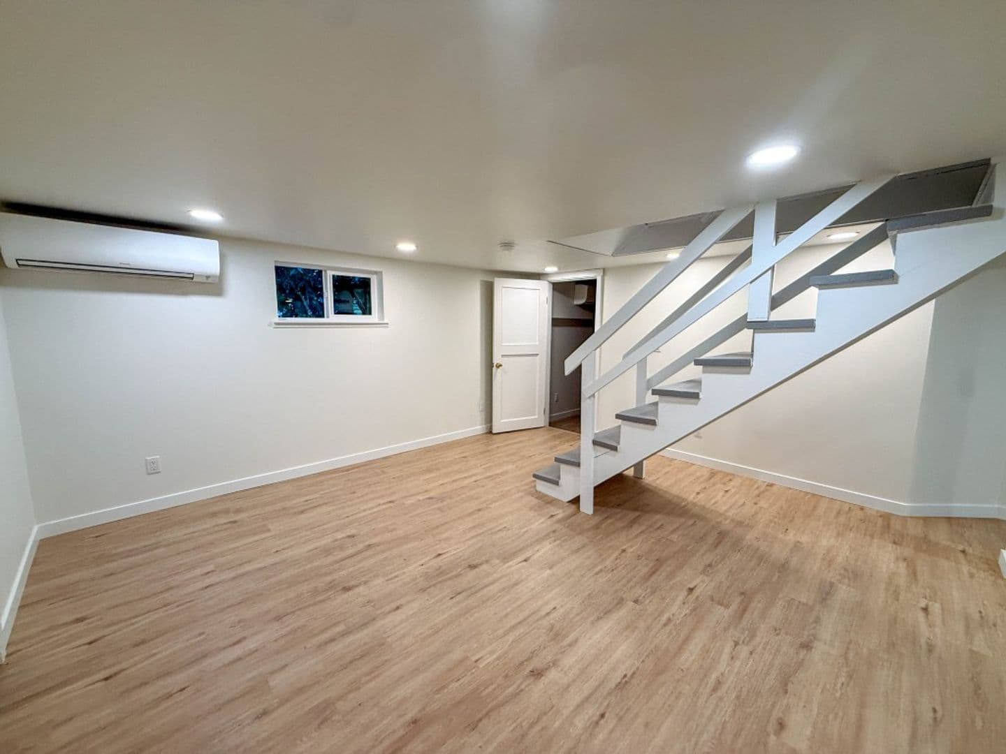 Shoreline House: 641 NW 180th St