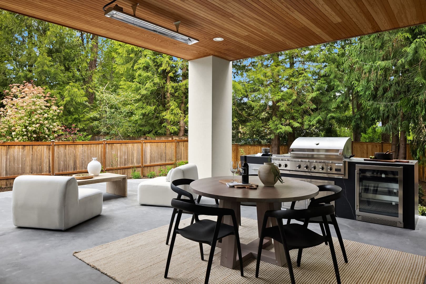 Medina House: 2436 82nd Avenue NE