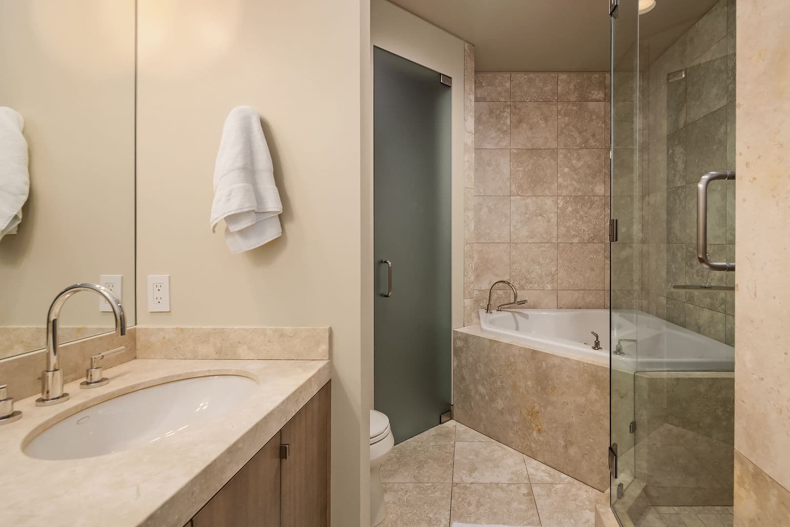 Bellevue Condo: 650 Bellevue Way NE #4004
