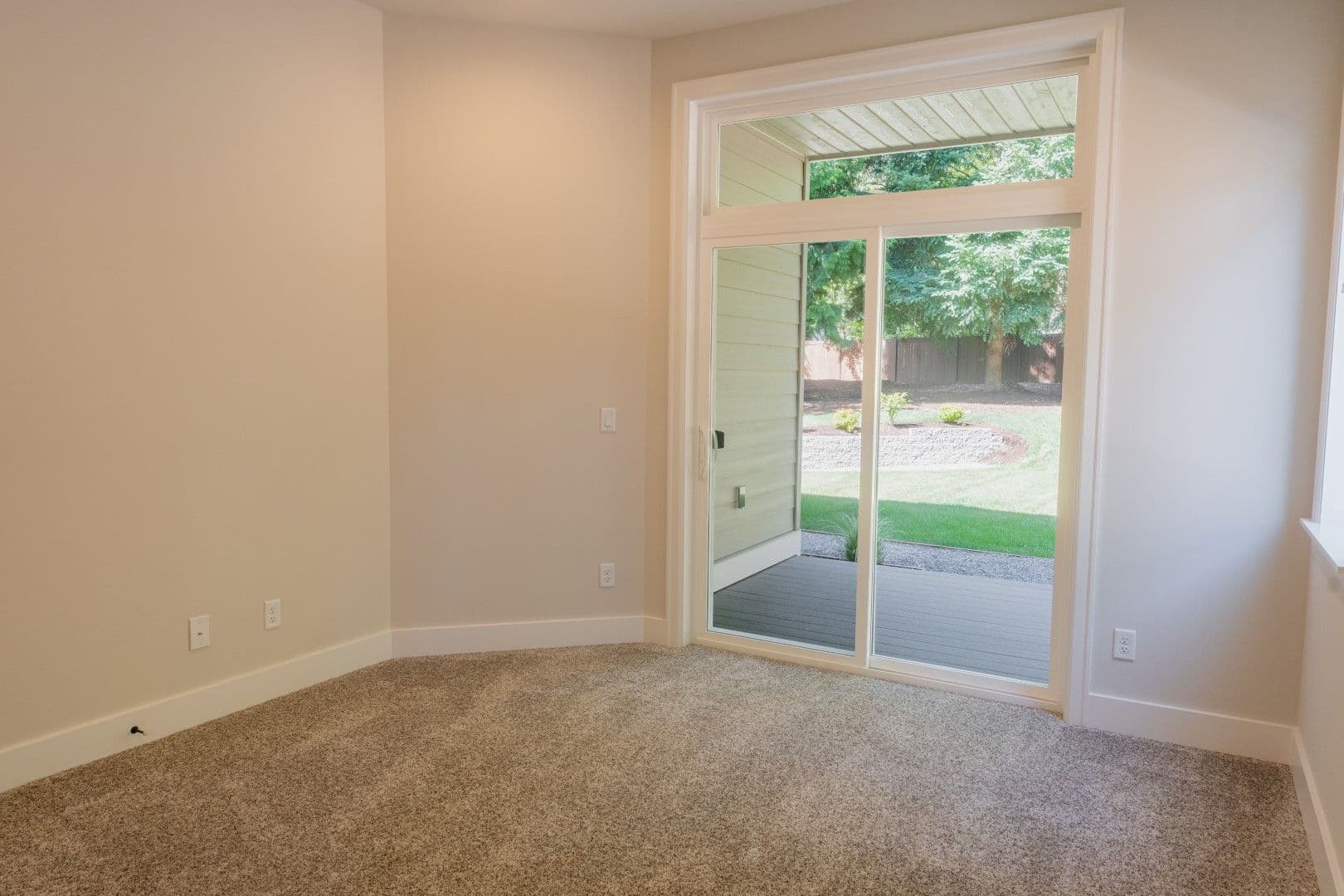 Kirkland House: 10420 NE 112th St