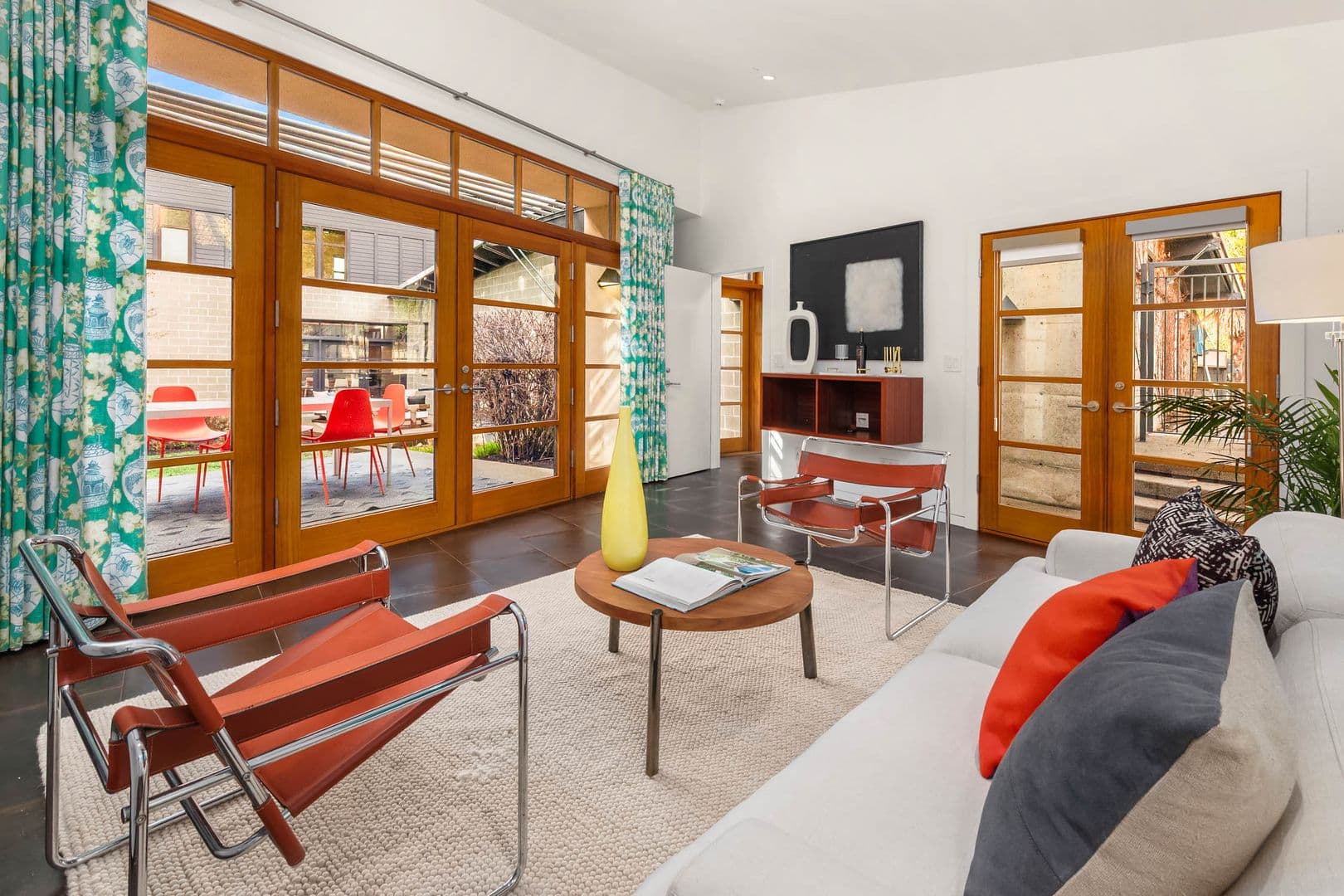 Yarrow Point House: 4218 92nd Avenue NE