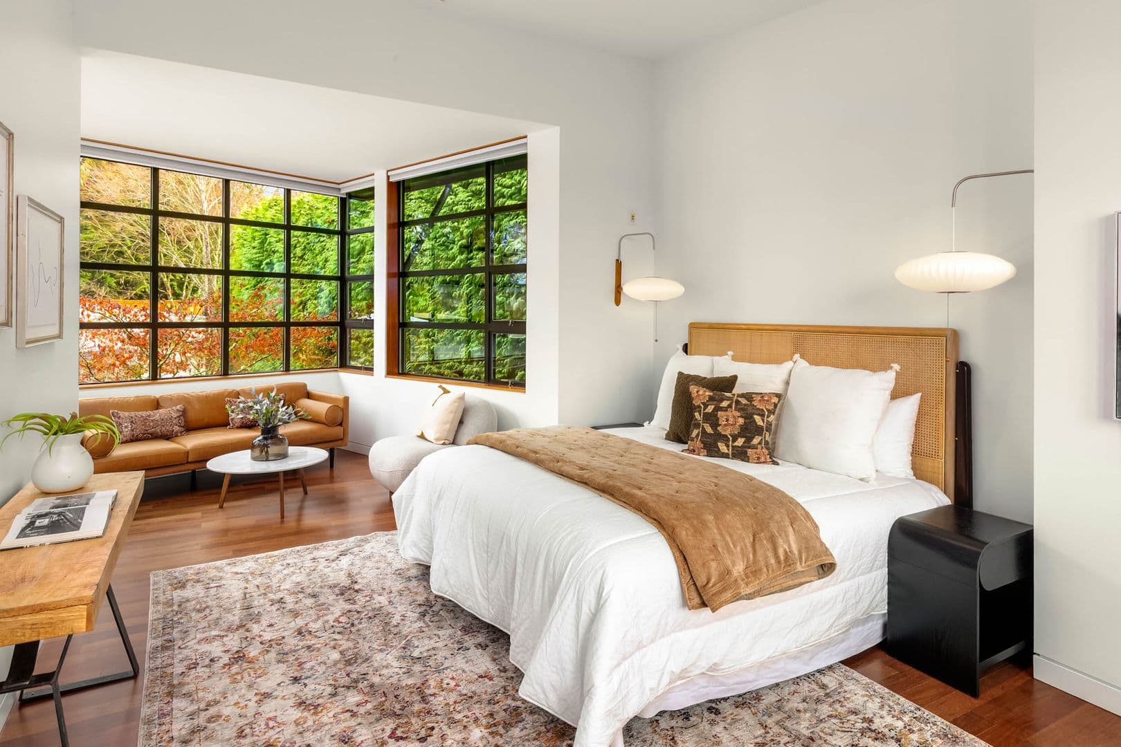 Yarrow Point House: 4218 92nd Avenue NE