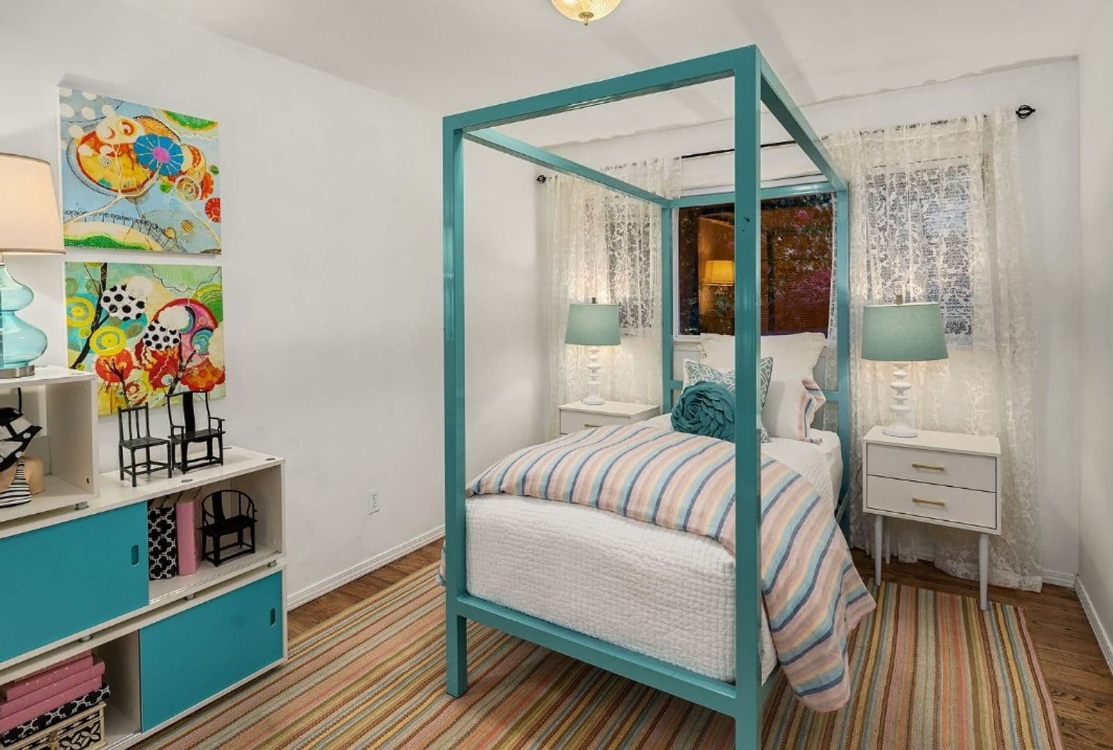 Medina House: 2647 80th Ave NE