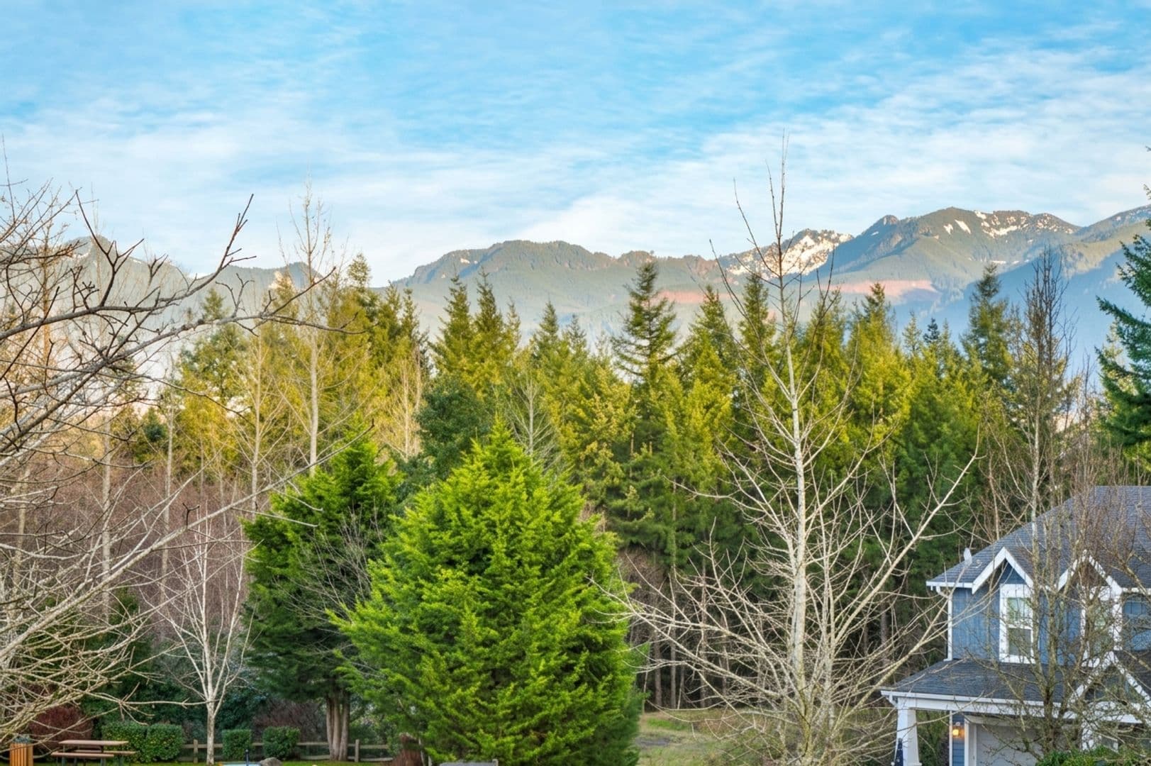 Snoqualmie House: 36518 SE Woody Creek Lane