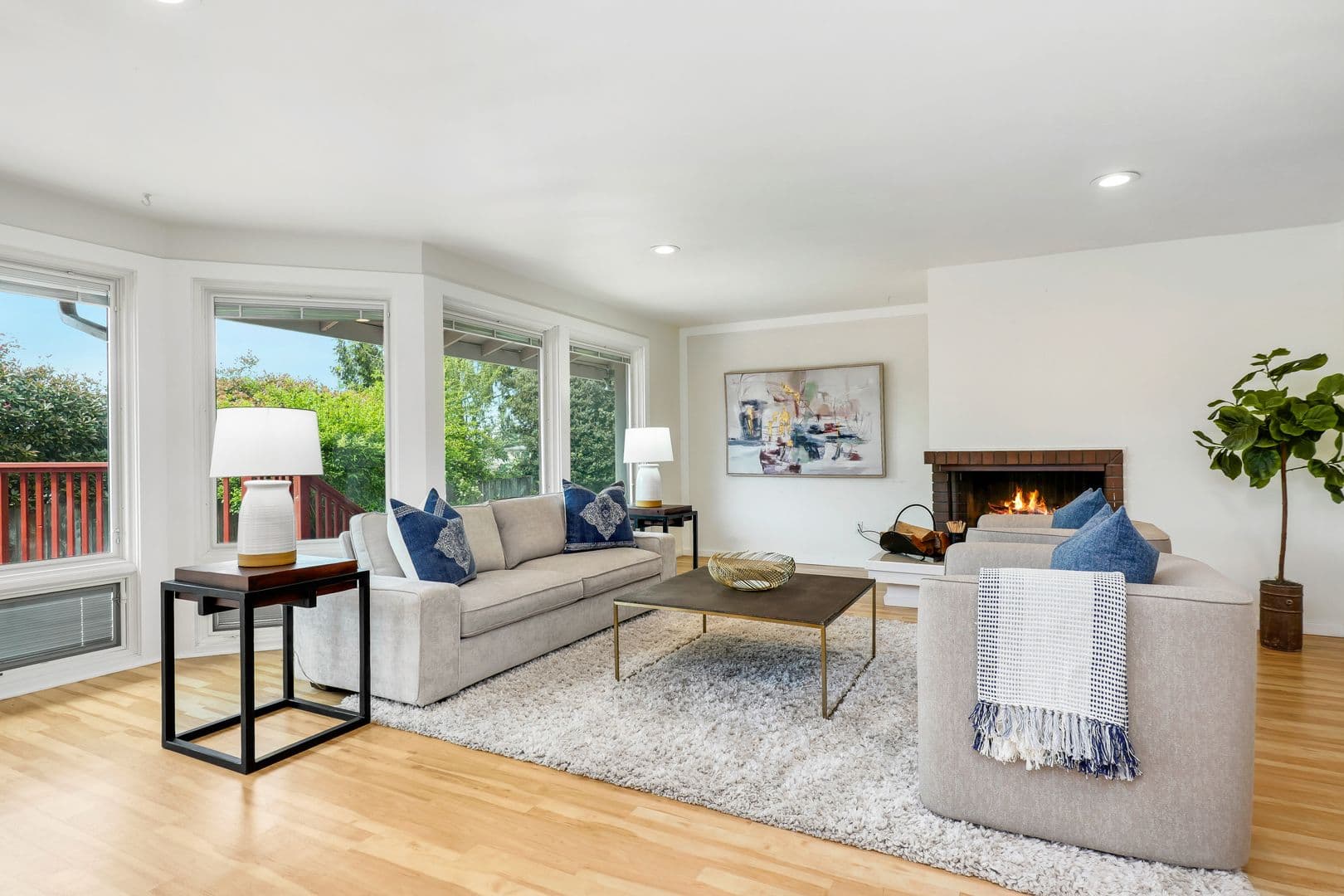 Clyde Hill House: 8808 NE 14th Street