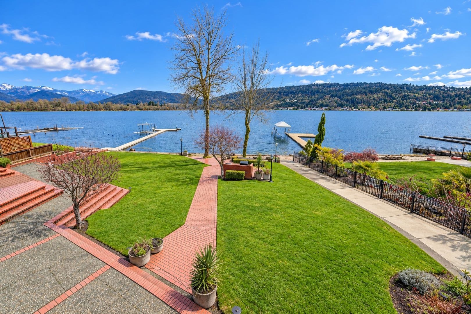 Sammamish House: 4239 206th Avenue SE