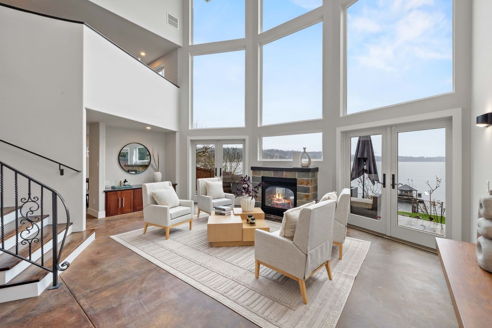 Bellevue House: 17714 SE 40th Place
