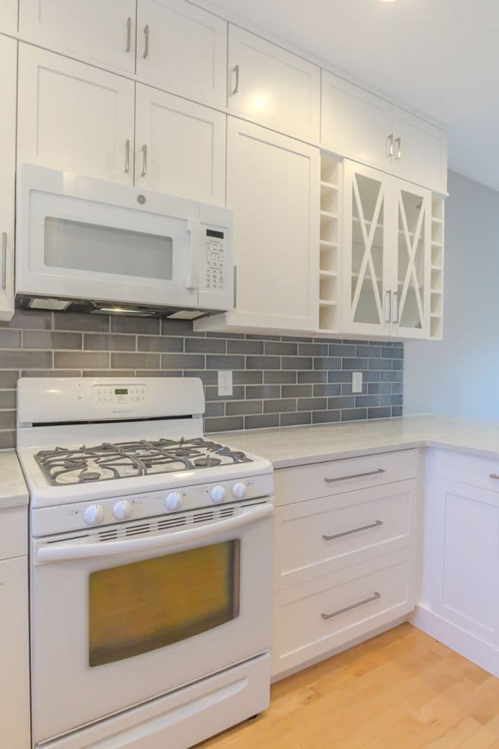 Seattle Townhome: 2761 NW 65th Street