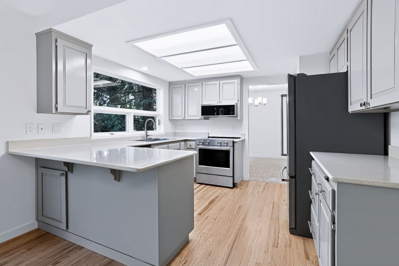 Kirkland House: 10418 114th Place NE
