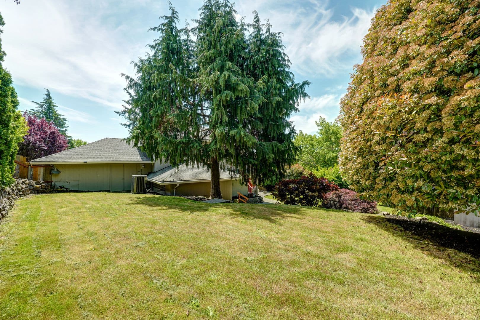 Clyde Hill House: 8808 NE 14th Street