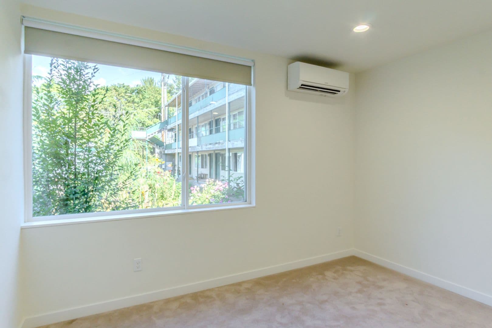 Seattle Townhome: 2513 13th Avenue S #E