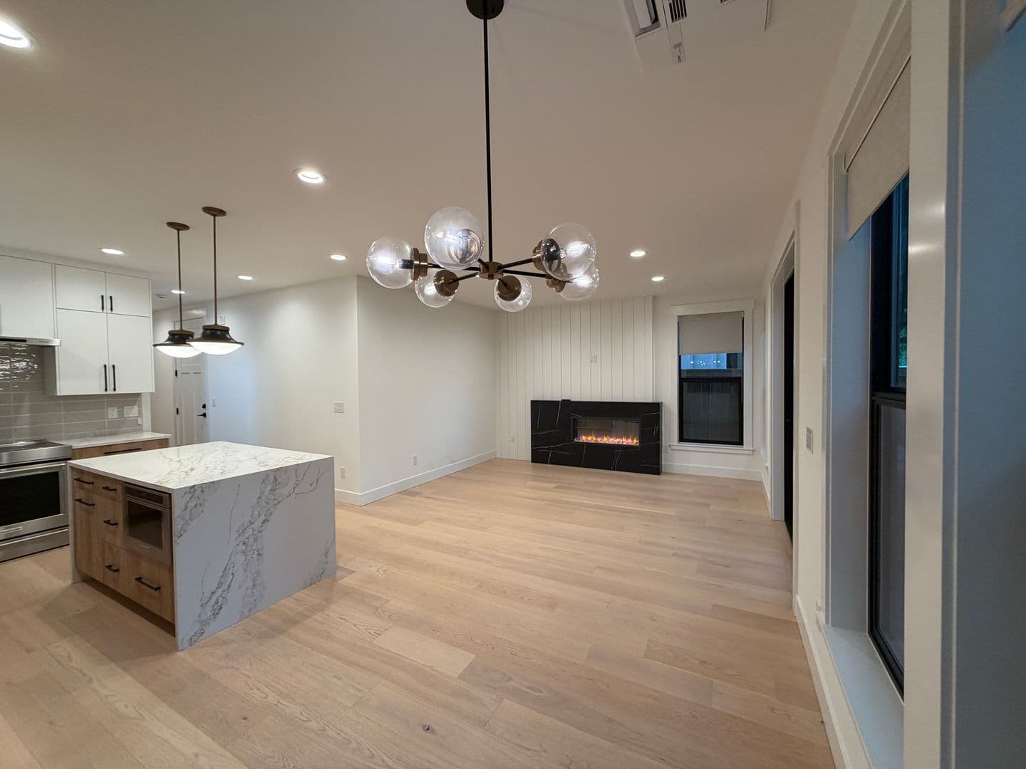 Kirkland House: 8013 131st Place NE