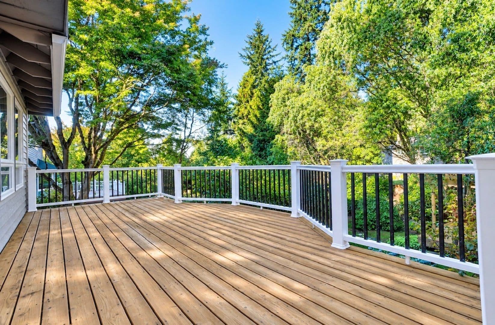 Kirkland House: 10418 114th Place NE