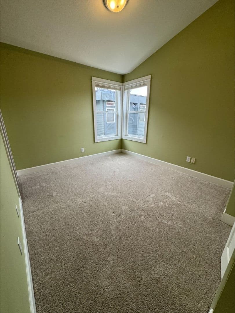 Seattle Townhome: 1413 NW 60th St #A