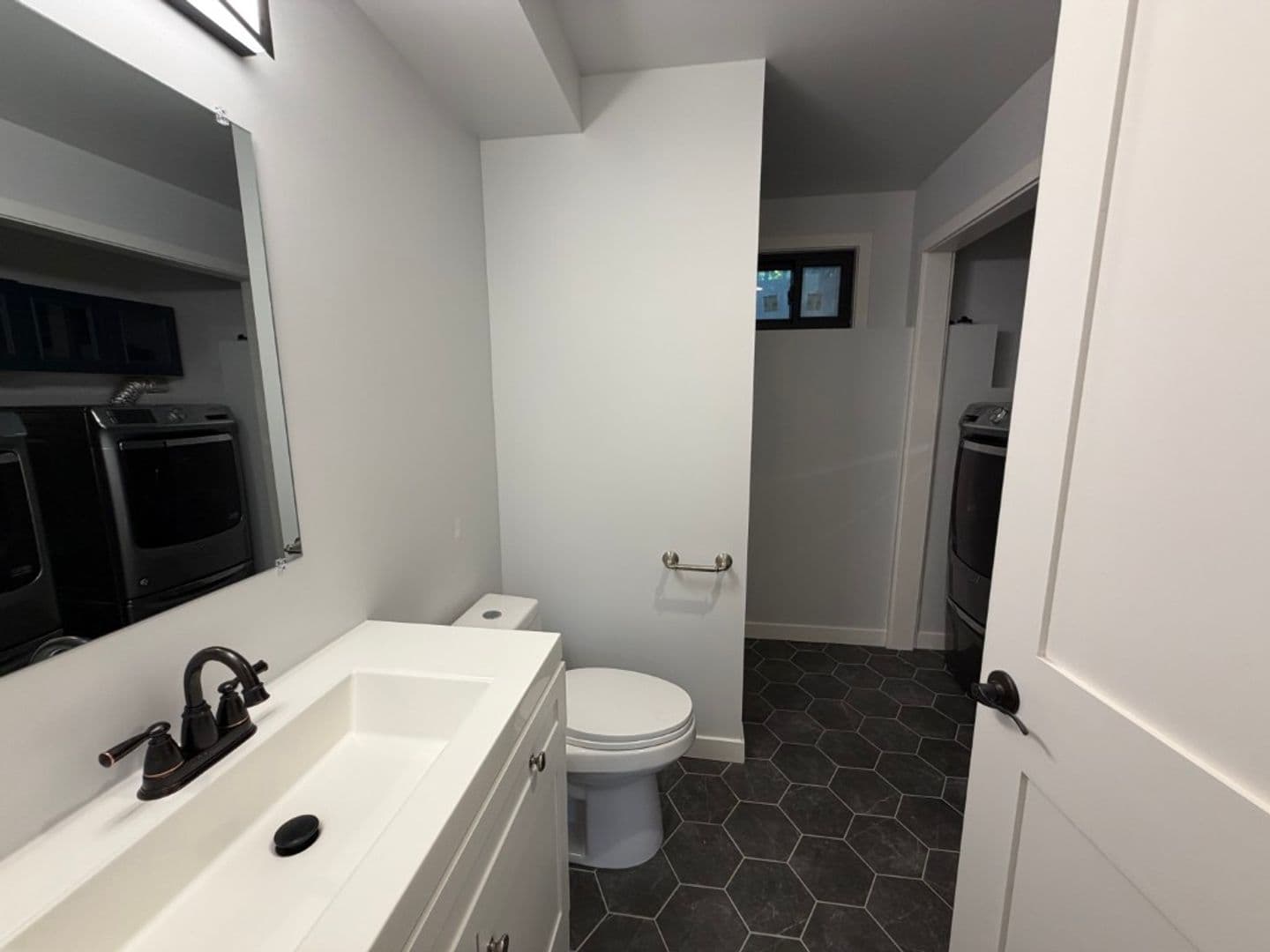 Kirkland House: 11721 NE 75th Place
