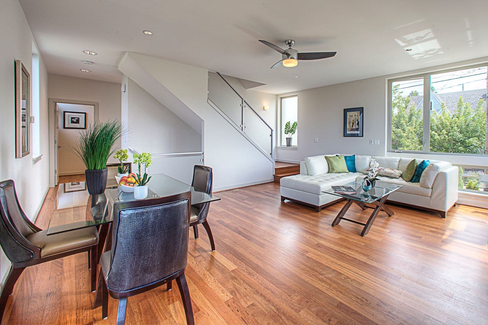 Seattle Townhome: 7531 Brooklyn Avenue NE