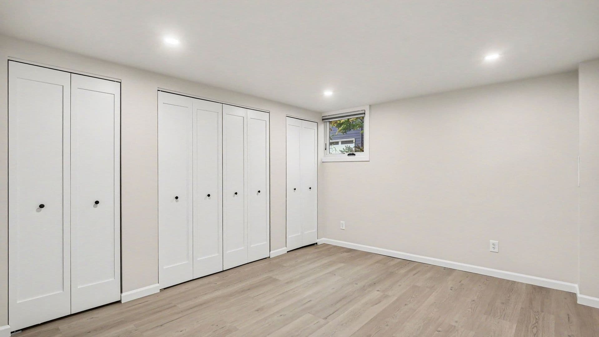 Seattle House: 10680 Marine View Drive SW