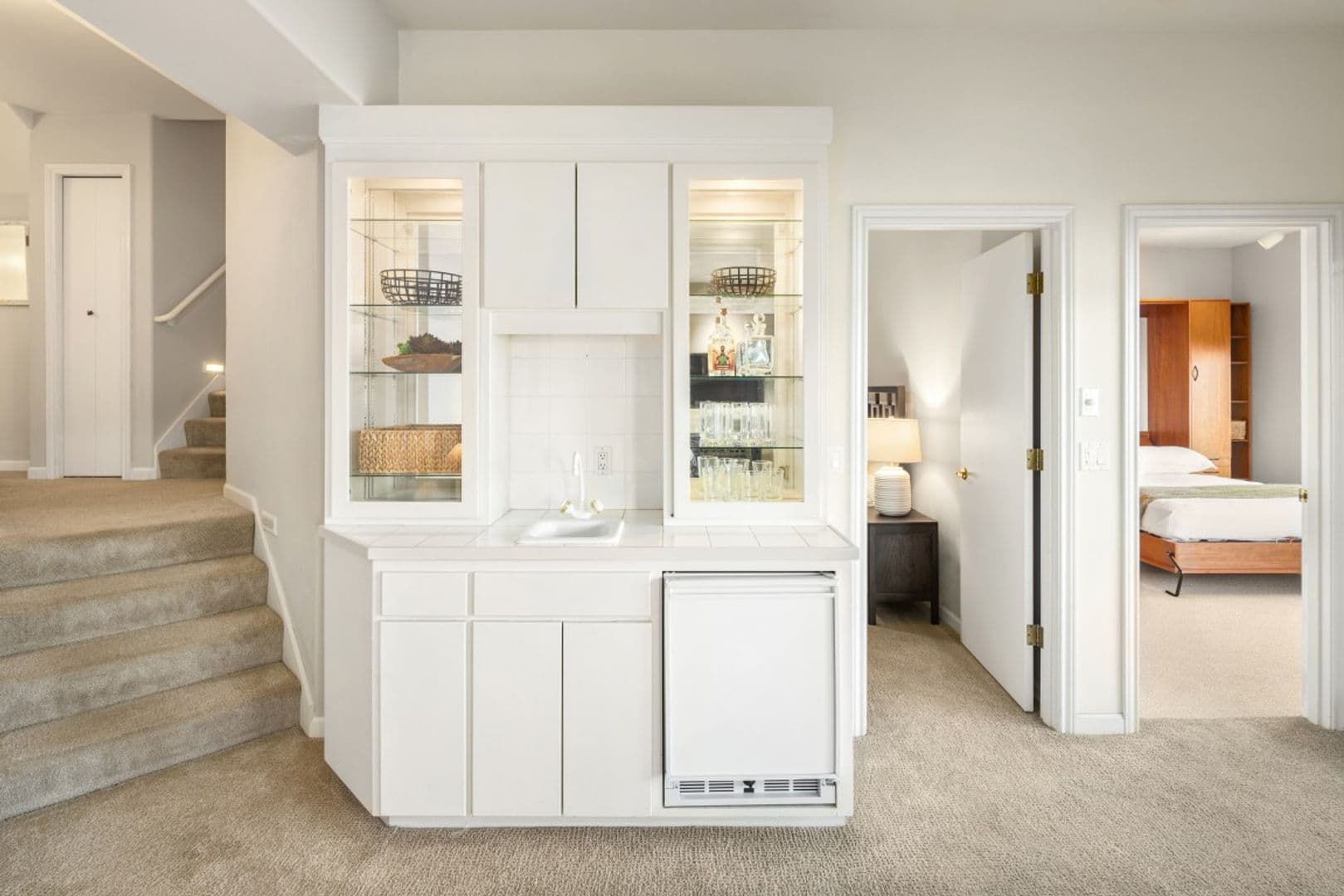 Renton House: 3711 Lake Washington Blvd N