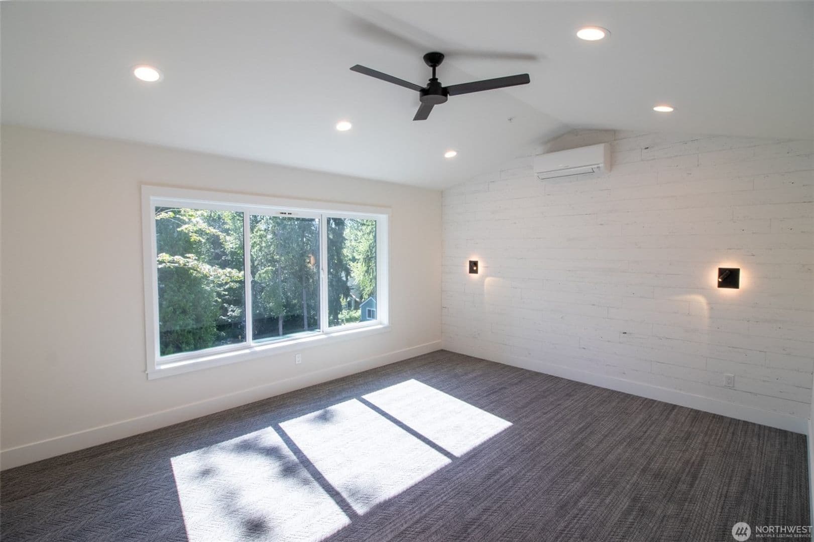Redmond House: 7912 140th Avenue NE