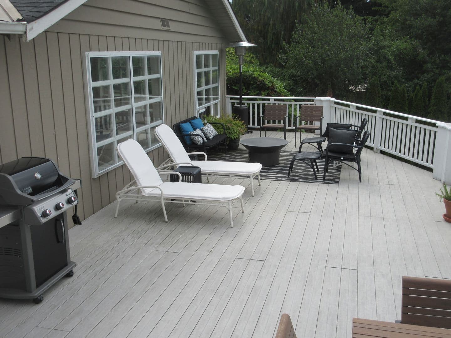 Clyde Hill House: 8831 NE 28th St