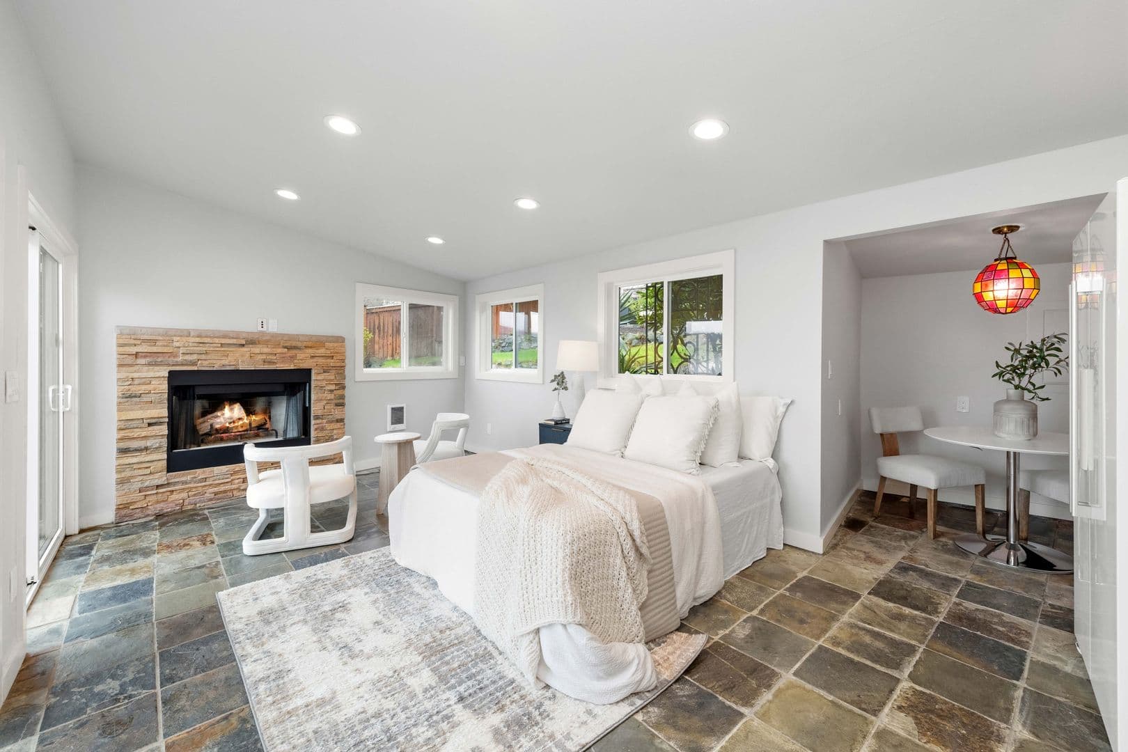 Bellevue House: 17714 SE 40th Place