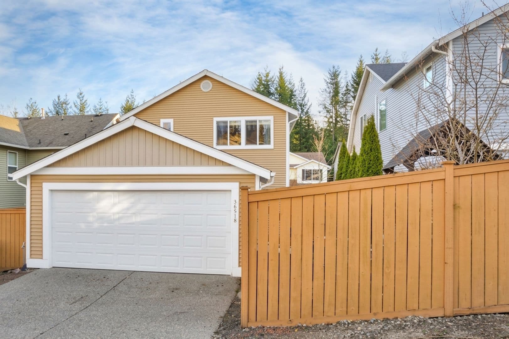 Snoqualmie House: 36518 SE Woody Creek Lane