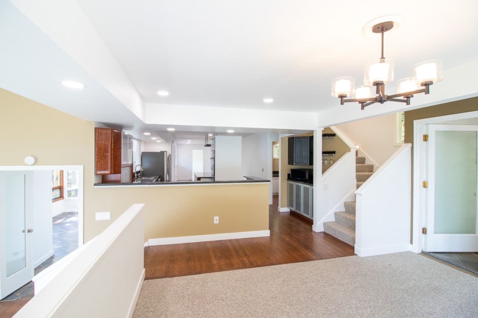 Mercer Island House: 7255 East Mercer Way