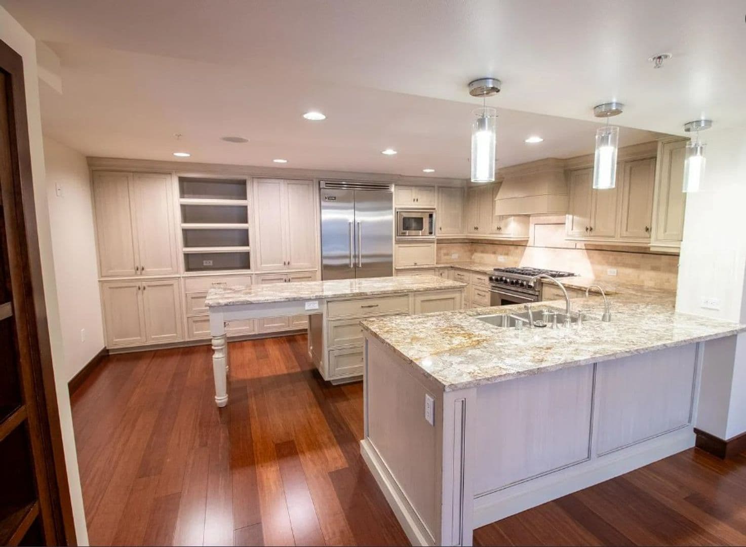 Bellevue Townhome: 10660 NE 9th Place