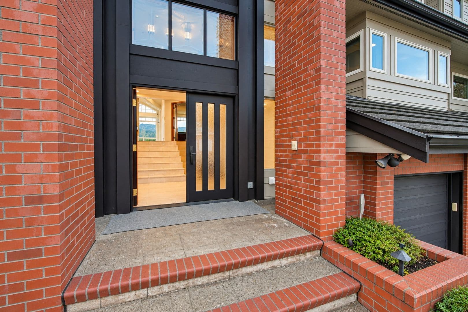 Sammamish House: 4239 206th Avenue SE