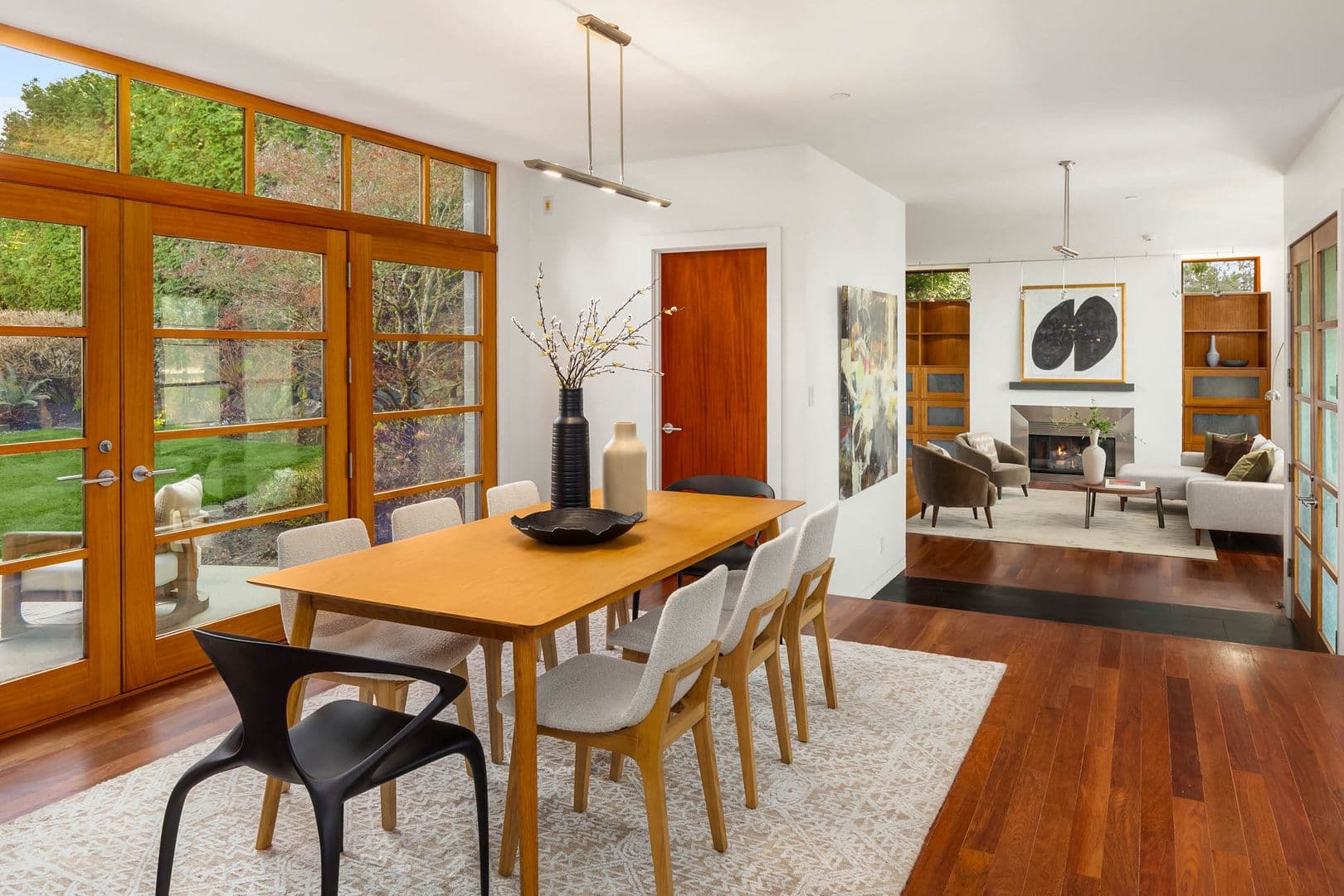 Yarrow Point House: 4218 92nd Avenue NE