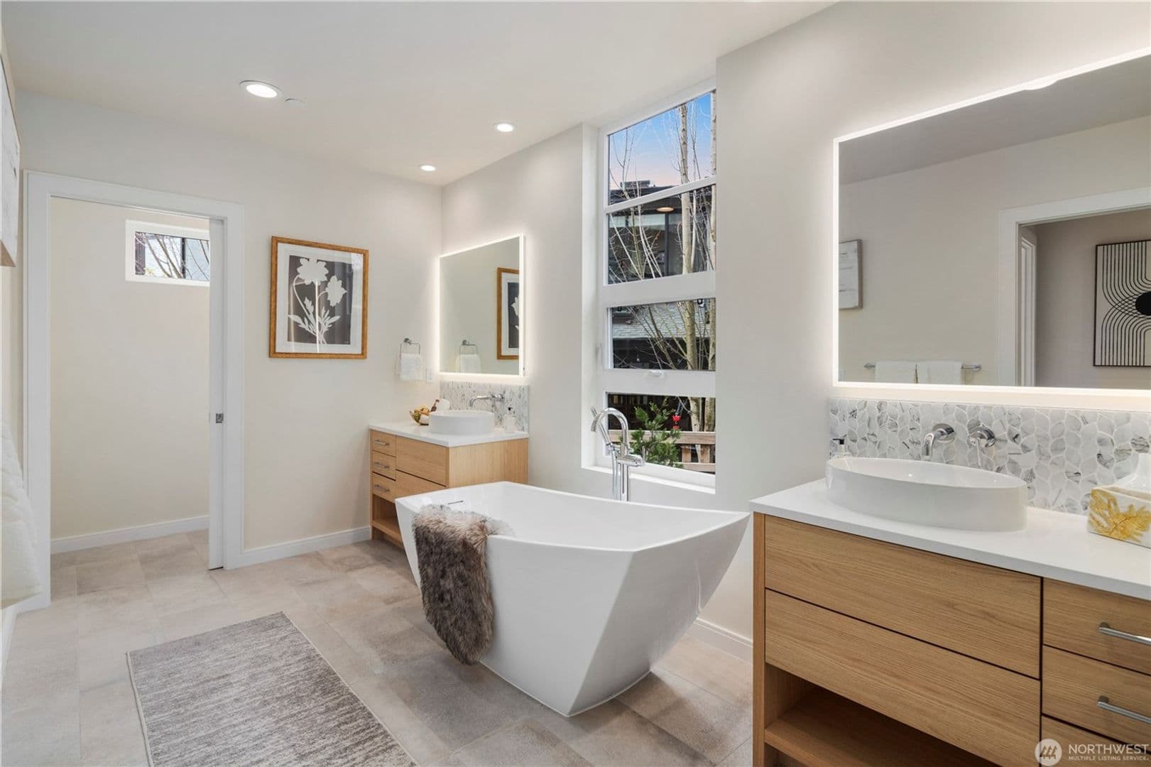 Kirkland House: 1309 Market Street