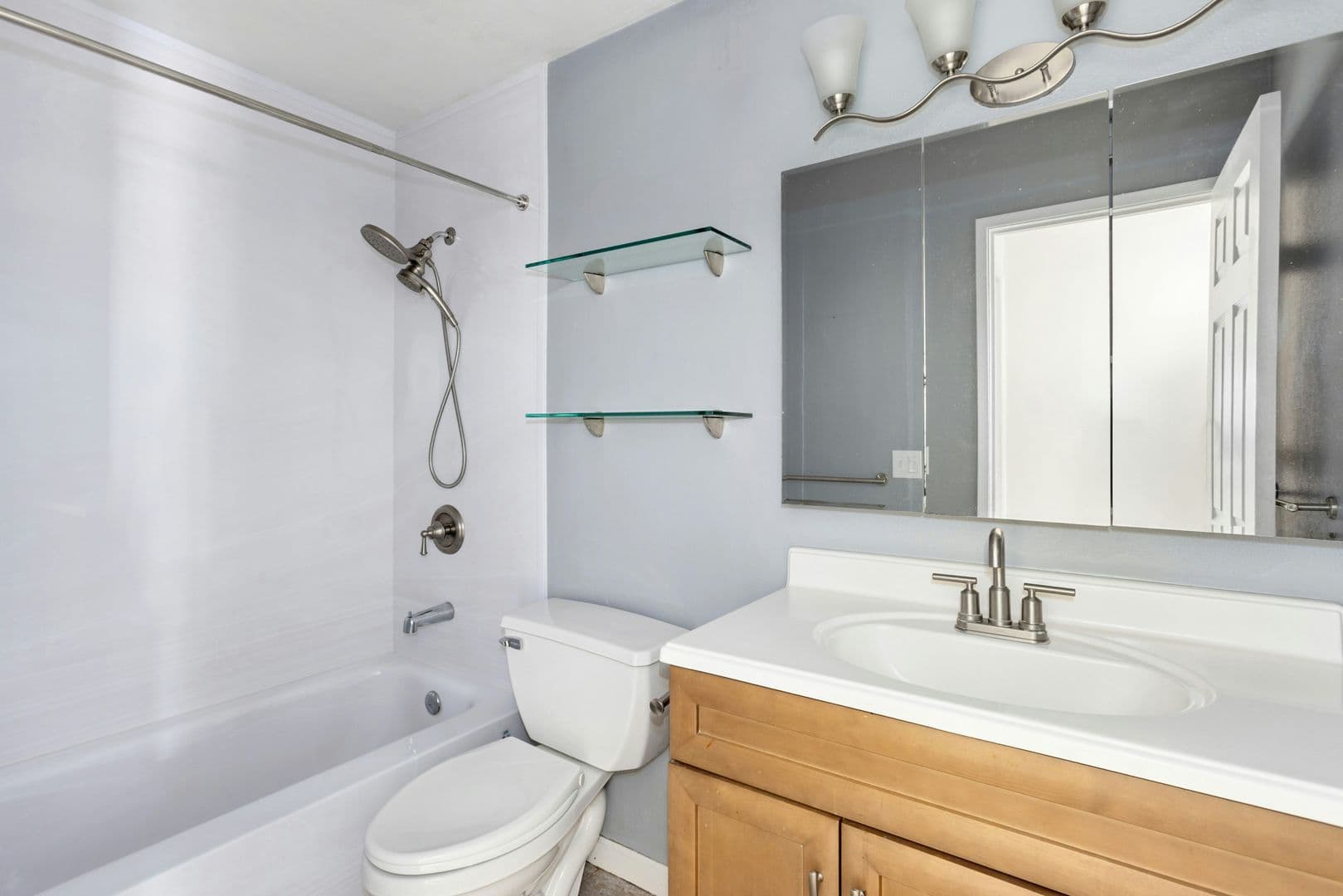 Kirkland Condo: 14136 74th Place NE #C