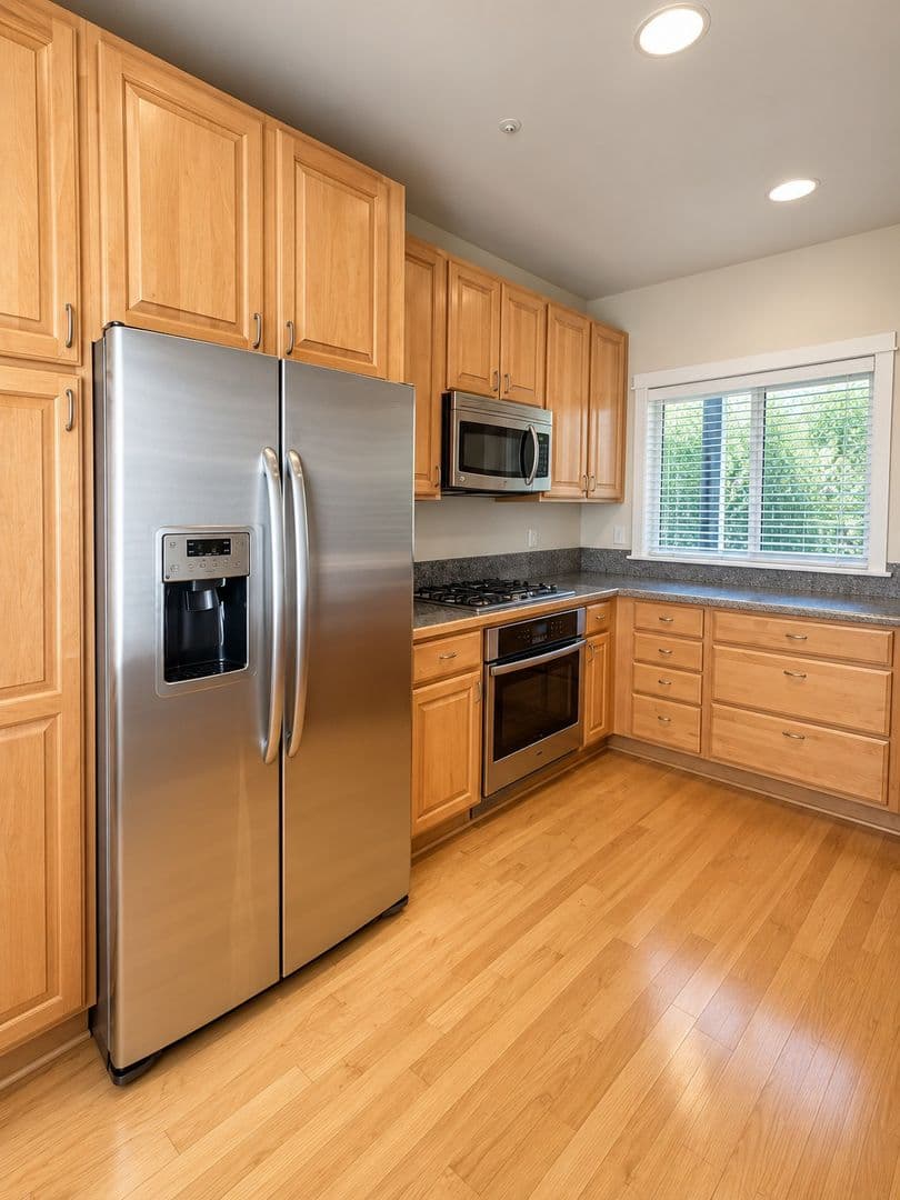 Kirkland Townhome: 3712 101st Way NE #505