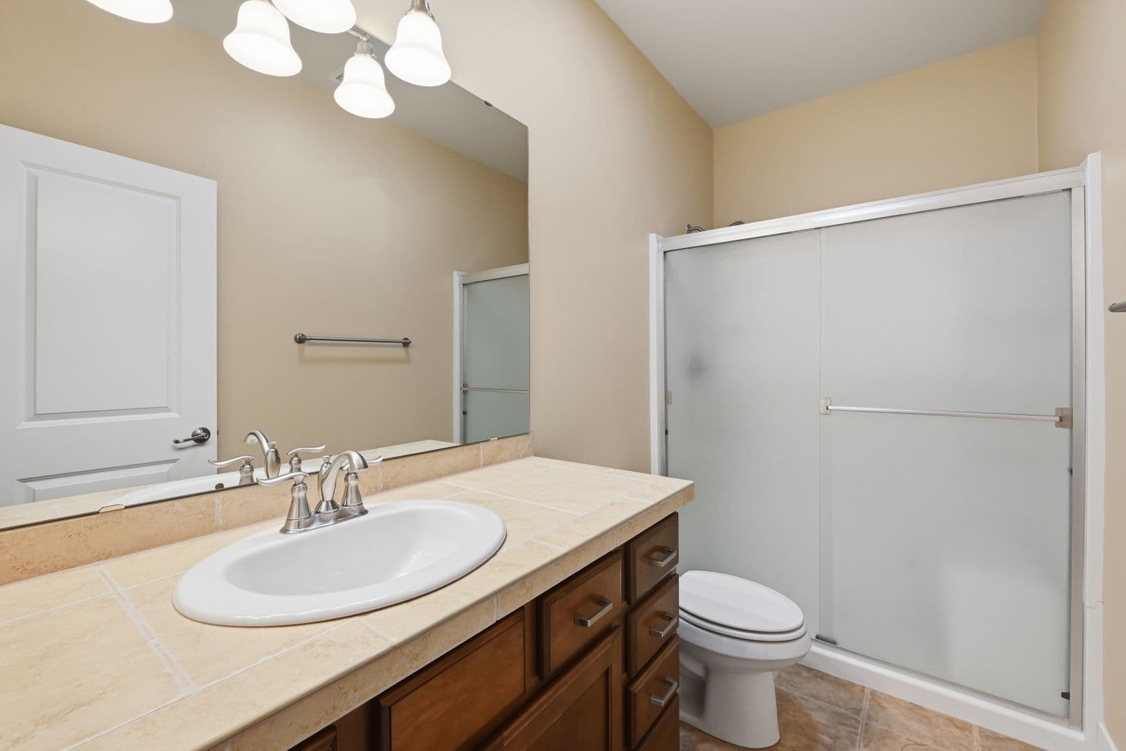 Snoqualmie House: 9329 Hebner Avenue SE