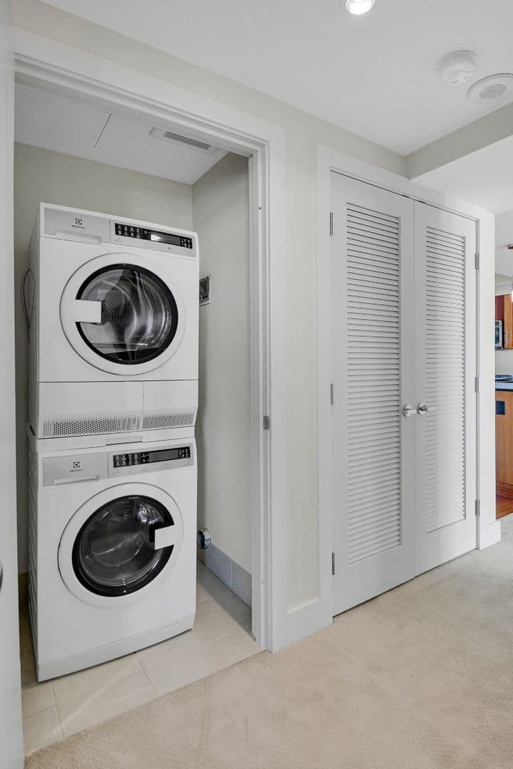 Bellevue Condo: 650 Bellevue Way NE #2608