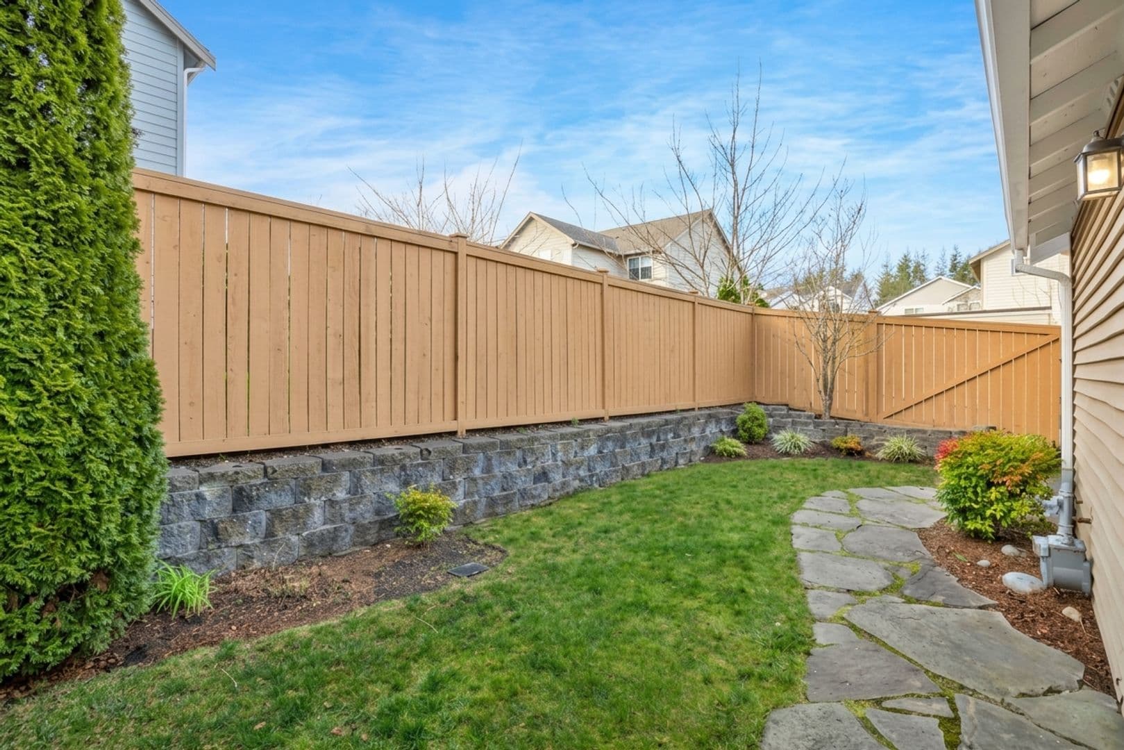 Snoqualmie House: 36518 SE Woody Creek Lane