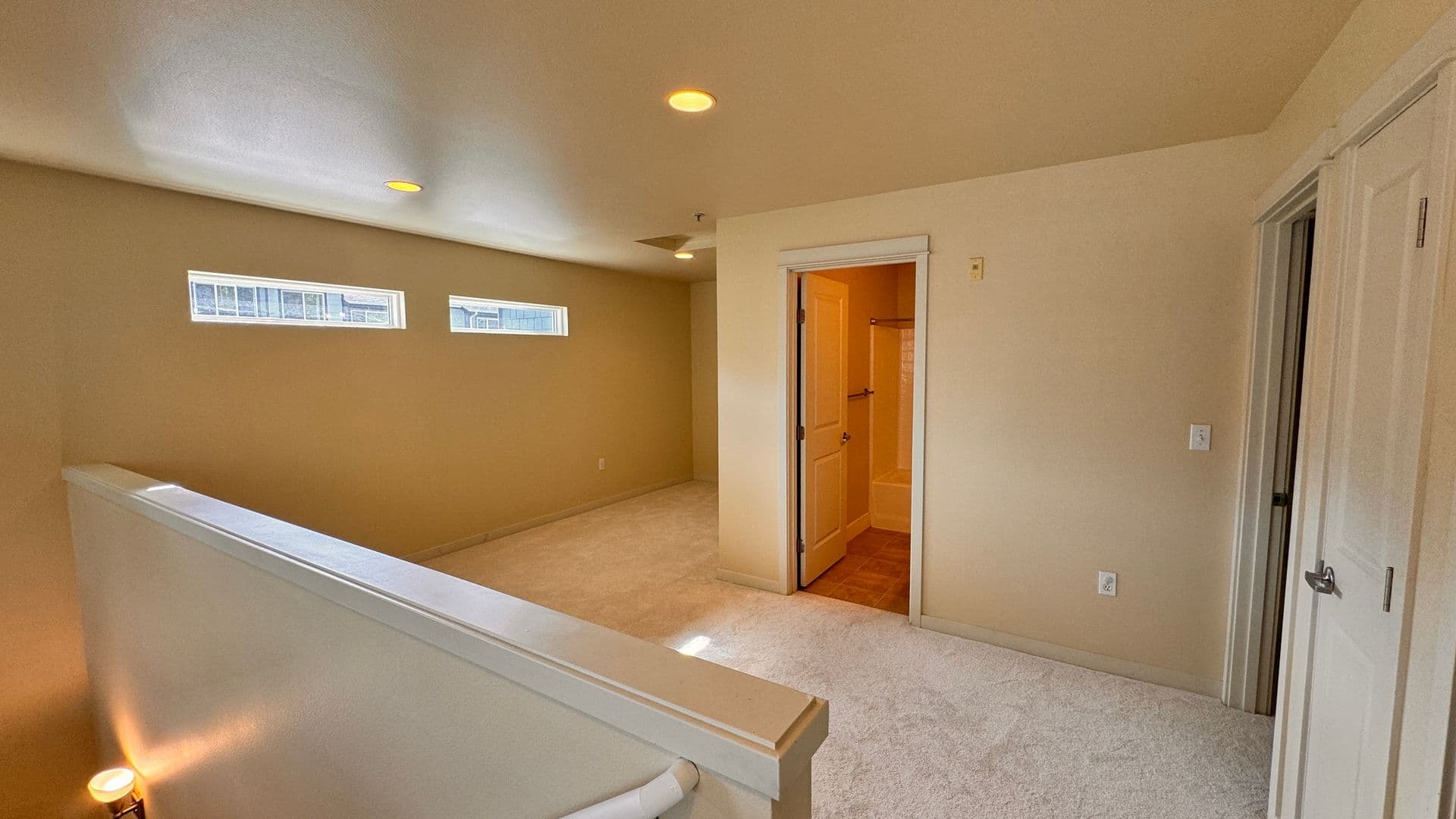 Issaquah House: 21246 SE 42nd Pl