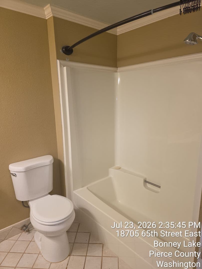 Bonney Lake House: 18716 65th St E
